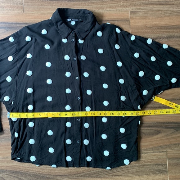 Zara polka dot button up shirt Pom poms - Picture 9 of 10